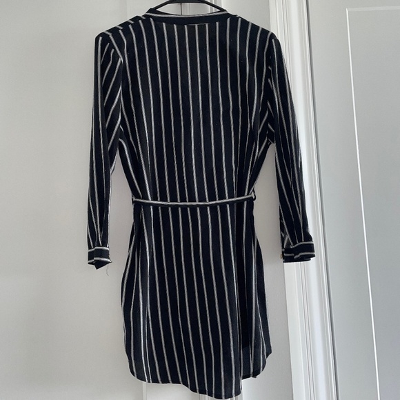 Black and White Stripes Papaya Dress - Picture 2 of 2
